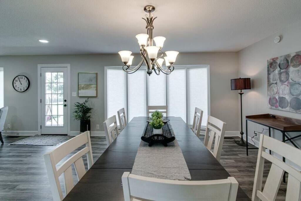 The Residence At Hilltop Acres - Clarksville, Tn エクステリア 写真