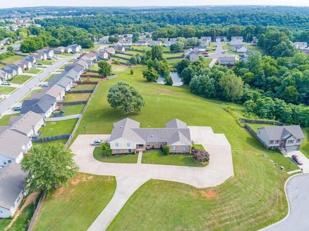 The Residence At Hilltop Acres - Clarksville, Tn エクステリア 写真